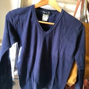 Agnes b. Paris agnis navy blue cotton vneck sweate